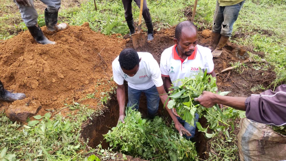 Construction d’un composteur communautaire à Hungu dans le cadre du projet TRIDE